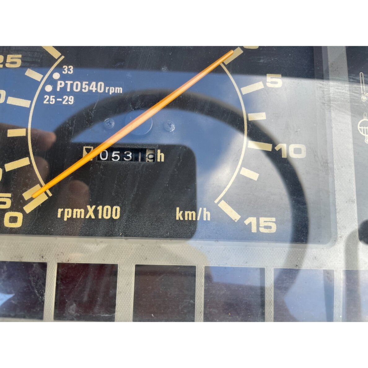 ISEKI TK25 4