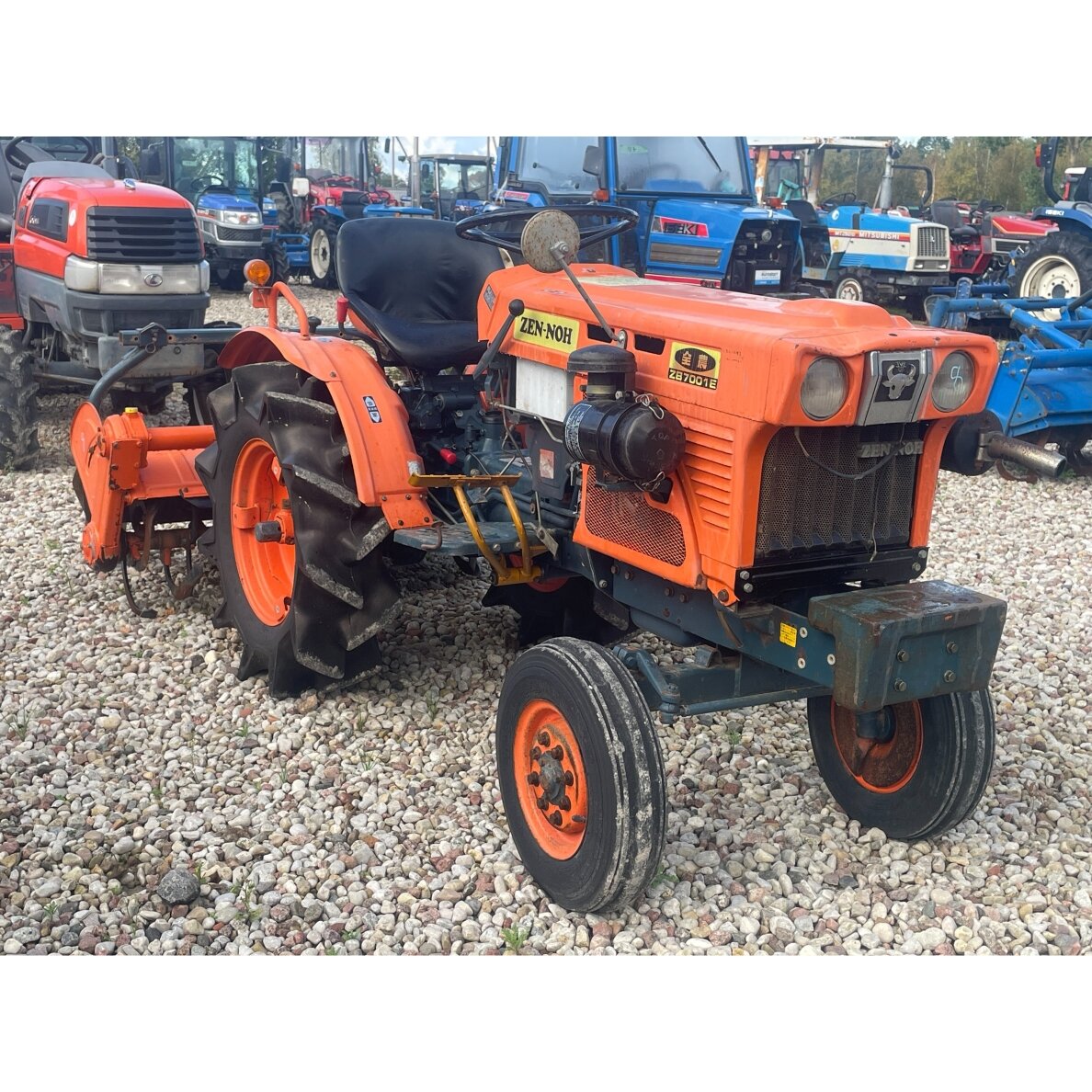 KUBOTA B7001S 2