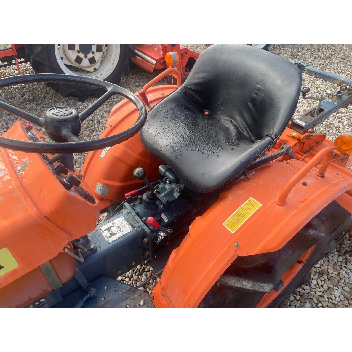 KUBOTA B7001S 3