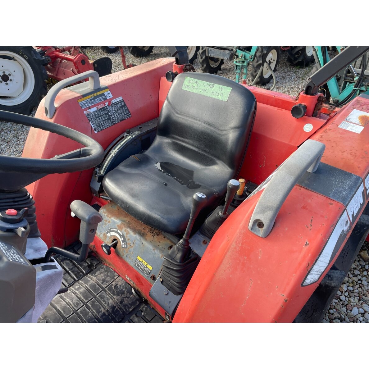 MITSUBISHI MT251D 3 MITSUBISHI MT251D 3