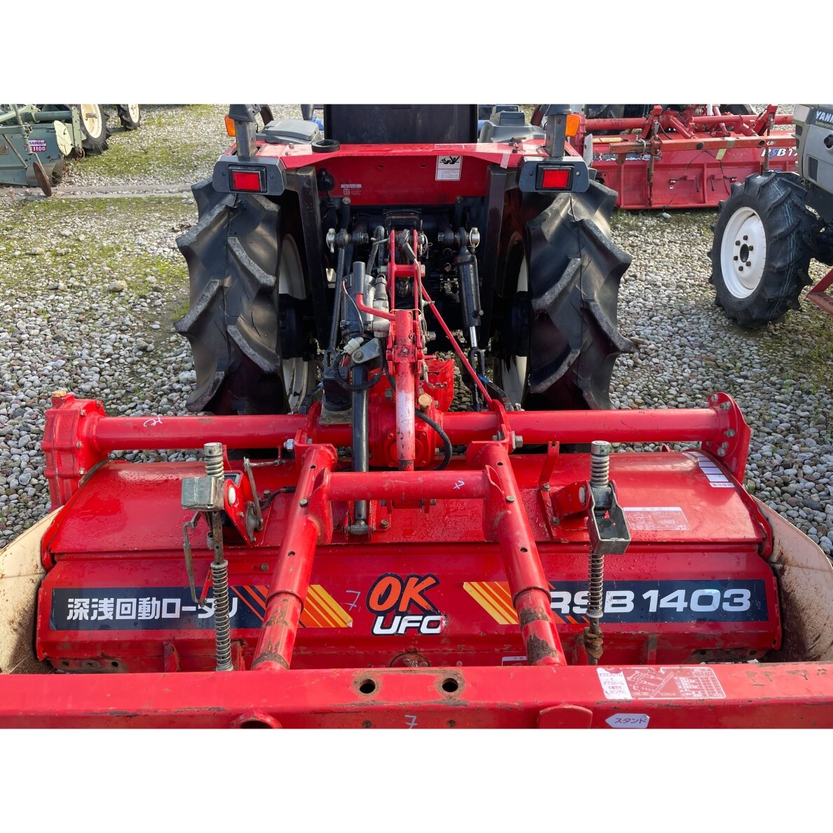 YANMAR F220D 4